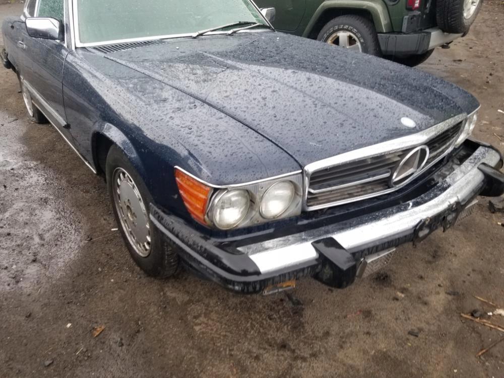 MERCEDES 560SL r107 sl560