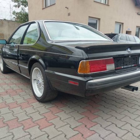 BMW M6 Czarna