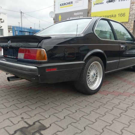 BMW M6 Czarna Sprzedana - www.car-classic.pl_4