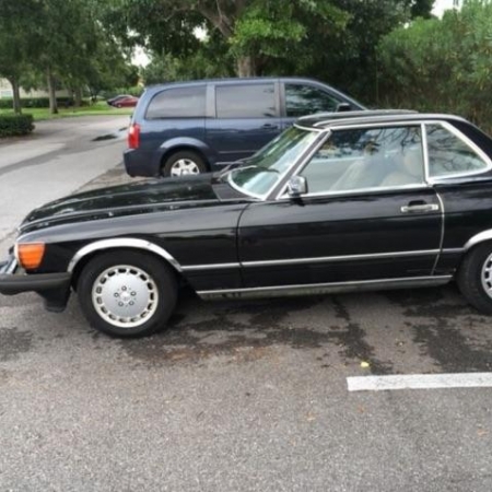 Mercedes 560SL 