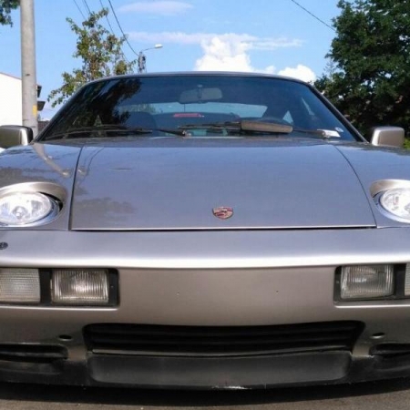 Porsche 928 po renowacji