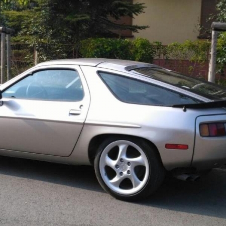 Porsche 928 po renowacji