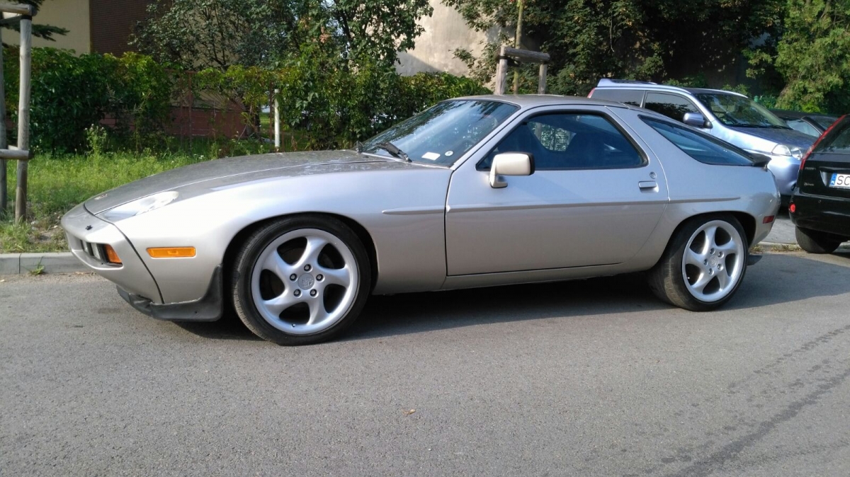 Porsche 928 po renowacji